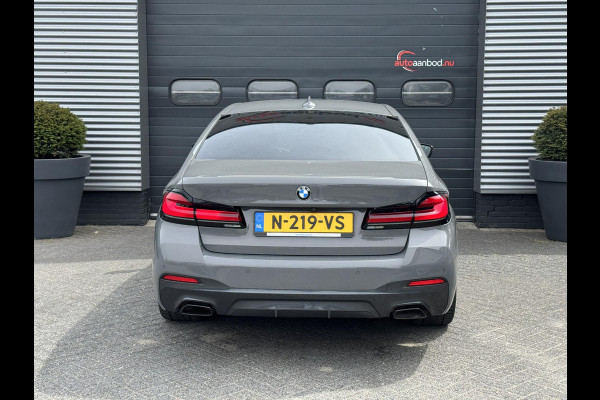 BMW 5 Serie 520i High Executive M pakket | Camera | 19 Inch Lichtmetalen Velgen | Navigatie | Stoelverwarming