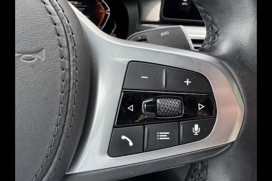 BMW 5 Serie 520i High Executive M pakket | Camera | 19 Inch Lichtmetalen Velgen | Navigatie | Stoelverwarming