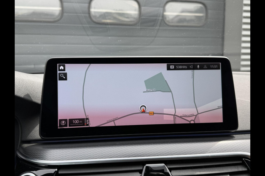BMW 5 Serie 520i High Executive M pakket | Camera | 19 Inch Lichtmetalen Velgen | Navigatie | Stoelverwarming