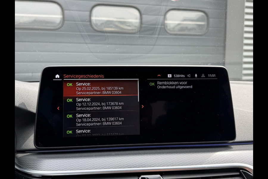 BMW 5 Serie 520i High Executive M pakket | Camera | 19 Inch Lichtmetalen Velgen | Navigatie | Stoelverwarming