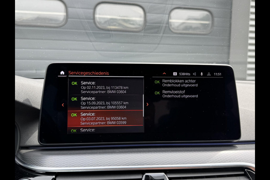BMW 5 Serie 520i High Executive M pakket | Camera | 19 Inch Lichtmetalen Velgen | Navigatie | Stoelverwarming