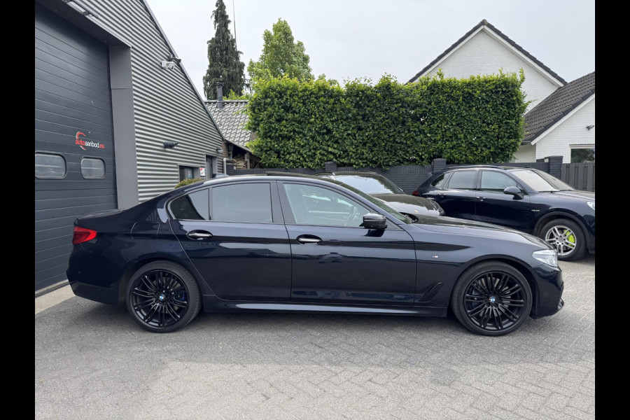 BMW 5 Serie 540d xDrive High Executive | M pakket | Panorama dak | Memory stoelen | Heads up Display | Adaptieve cruis control | Herman Kardon