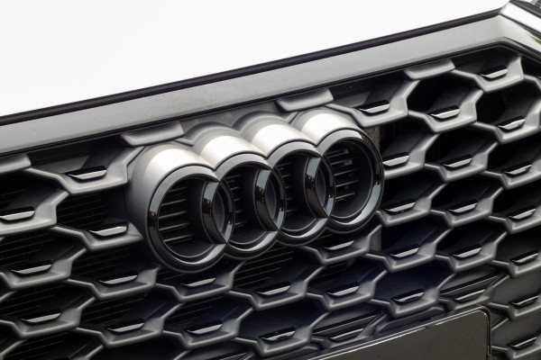 Audi Q3 Sportback 45 TFSI e S Edition | S-LINE | ACC | PDC | KEYLESS