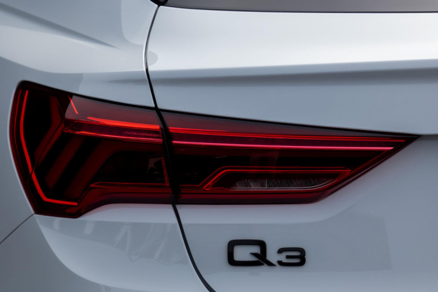 Audi Q3 Sportback 45 TFSI e S Edition | S-LINE | ACC | PDC | KEYLESS