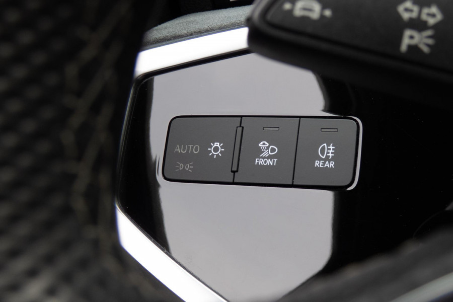 Audi Q3 Sportback 45 TFSI e S Edition | S-LINE | ACC | PDC | KEYLESS