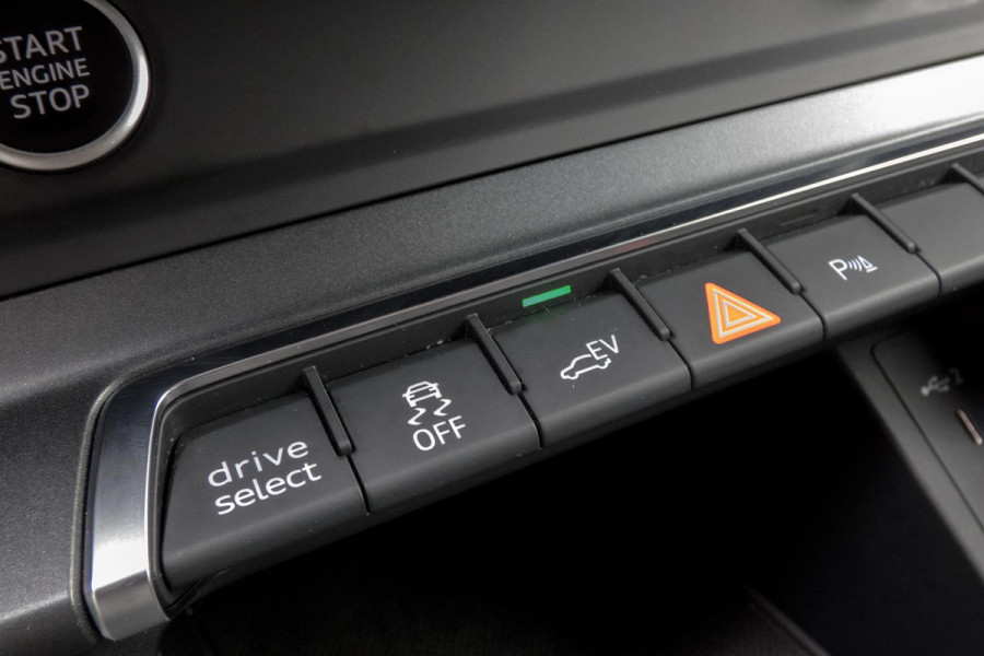 Audi Q3 Sportback 45 TFSI e S Edition | S-LINE | ACC | PDC | KEYLESS
