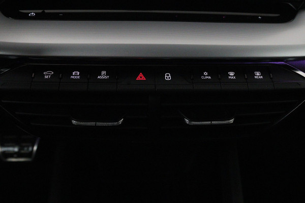 Škoda Octavia Combi 1.0 e-TSI Sport Business (PARKEERSENSOREN, TREKHAAK, CRUISE, STUURVERWARMING, NAVIGATIE, SFEERVERLICHTING)