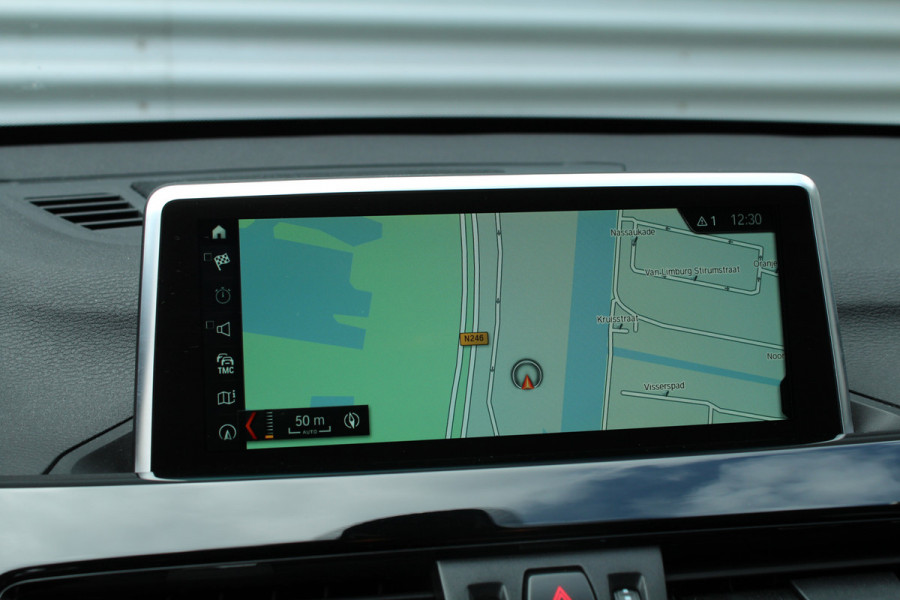 BMW X1 sDrive18i 141pk AUTOMAAT NL-Auto NAP 74.942km Clima Cruise Navi Camera HUD Keyless El. Klep 17"LMV