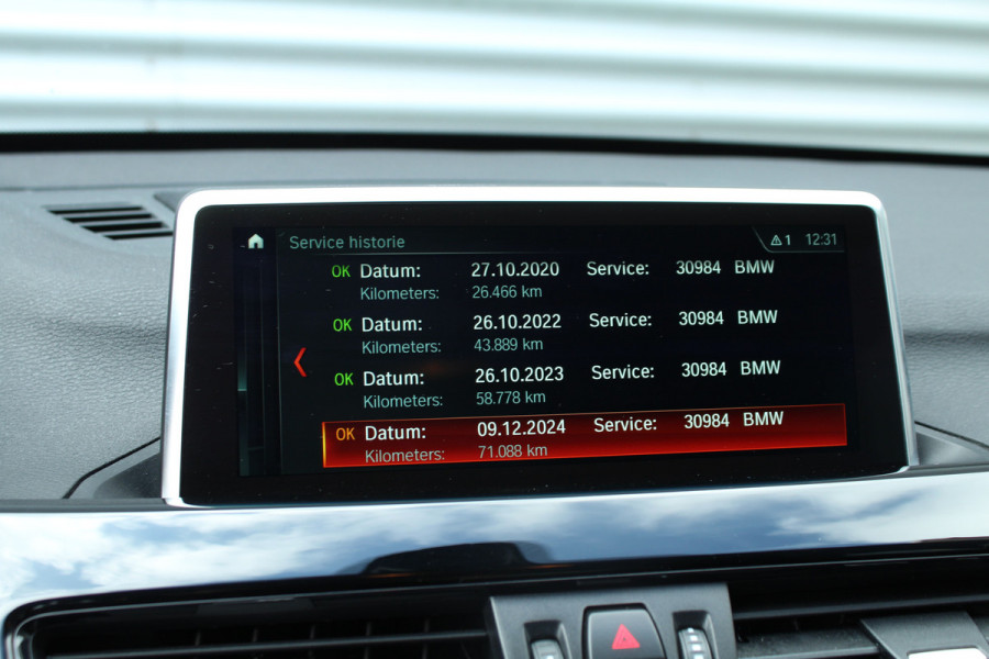 BMW X1 sDrive18i 141pk AUTOMAAT NL-Auto NAP 74.942km Clima Cruise Navi Camera HUD Keyless El. Klep 17"LMV