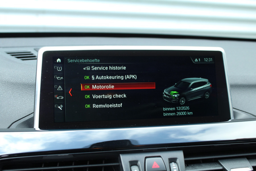 BMW X1 sDrive18i 141pk AUTOMAAT NL-Auto NAP 74.942km Clima Cruise Navi Camera HUD Keyless El. Klep 17"LMV
