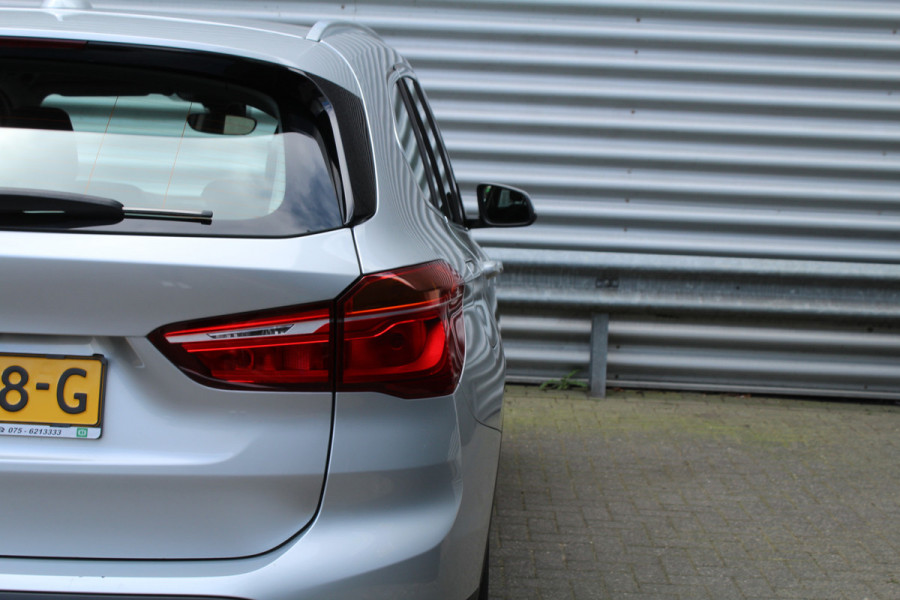 BMW X1 sDrive18i 141pk AUTOMAAT NL-Auto NAP 74.942km Clima Cruise Navi Camera HUD Keyless El. Klep 17"LMV