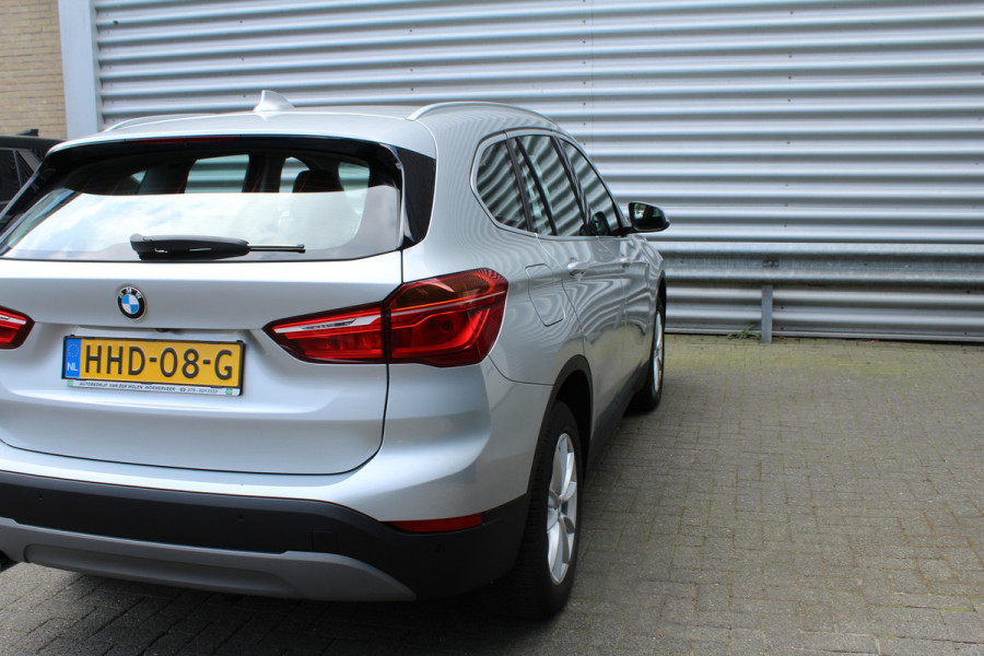 BMW X1 sDrive18i 141pk AUTOMAAT NL-Auto NAP 74.942km Clima Cruise Navi Camera HUD Keyless El. Klep 17"LMV