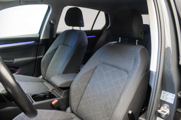 Volkswagen Golf 1.0 eTSI Life Automaat ORG NL [ Sfeerverlichting Full LED Virtual Carplay Adaptive Cruise Parkeersensoren ]