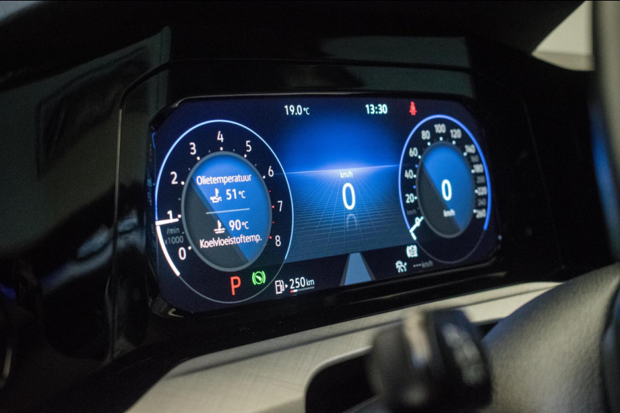 Volkswagen Golf 1.0 eTSI Life Automaat ORG NL [ Sfeerverlichting Full LED Virtual Carplay Adaptive Cruise Parkeersensoren ]