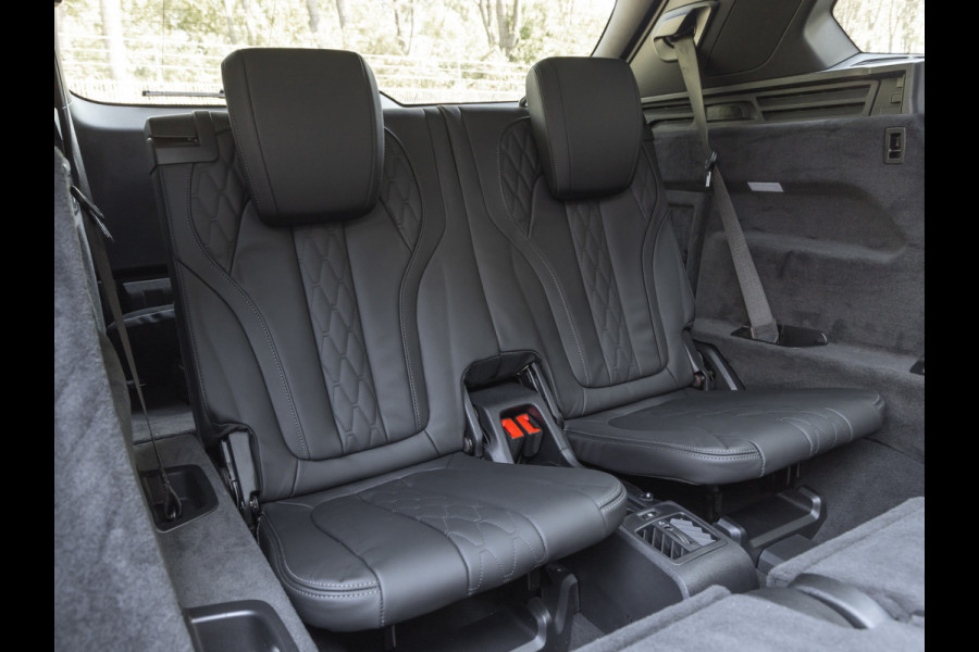 BMW X5 xDrive40i M-Sport Pro - 7-Zits - Stoelventilatie - Pano - Trekhaak - Driving Ass Prof