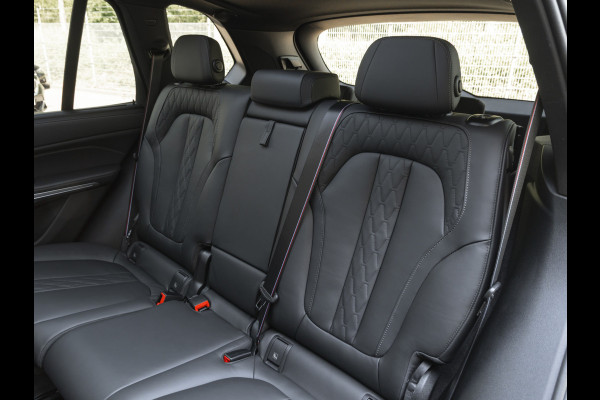BMW X5 xDrive40i M-Sport Pro - 7-Zits - Stoelventilatie - Pano - Trekhaak - Driving Ass Prof