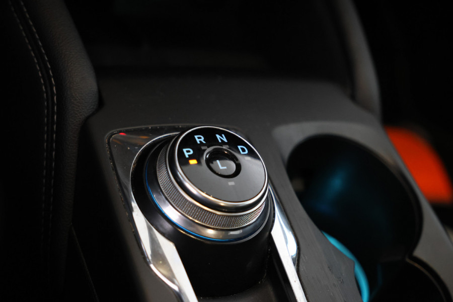 Ford FOCUS Wagon 1.5 EcoBlue Titanium X Business Automaat, Nieuwe db set , Apple Carplay, Parkeersensoren