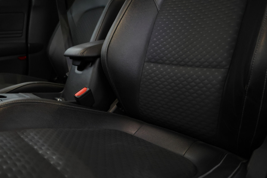 Ford FOCUS Wagon 1.5 EcoBlue Titanium X Business Automaat, Nieuwe db set , Apple Carplay, Parkeersensoren