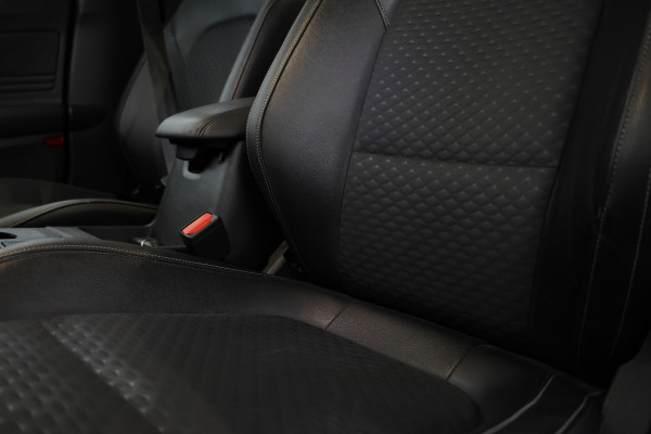 Ford FOCUS Wagon 1.5 EcoBlue Titanium X Business Automaat, Nieuwe db set , Apple Carplay, Parkeersensoren