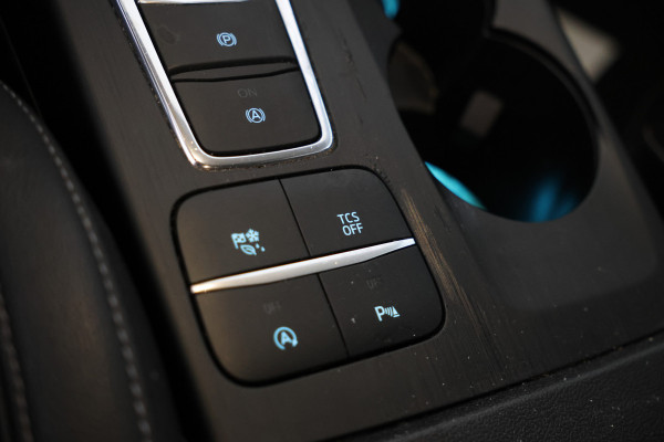 Ford FOCUS Wagon 1.5 EcoBlue Titanium X Business Automaat, Nieuwe db set , Apple Carplay, Parkeersensoren