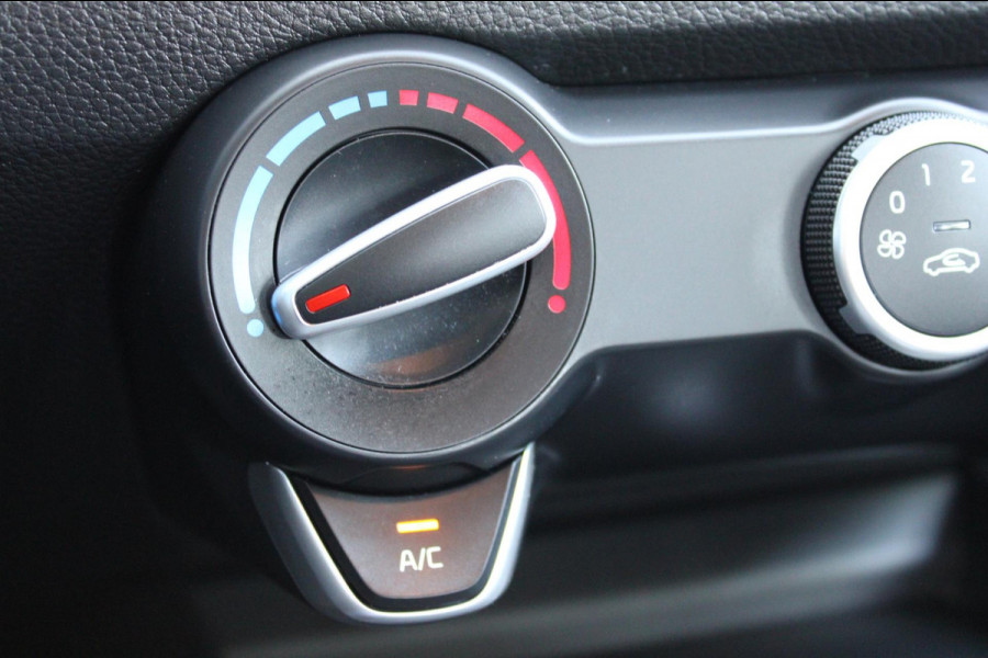 Kia Stonic 1.0 T-GDi DynamicLine Airco Navi Camera Carplay Nap