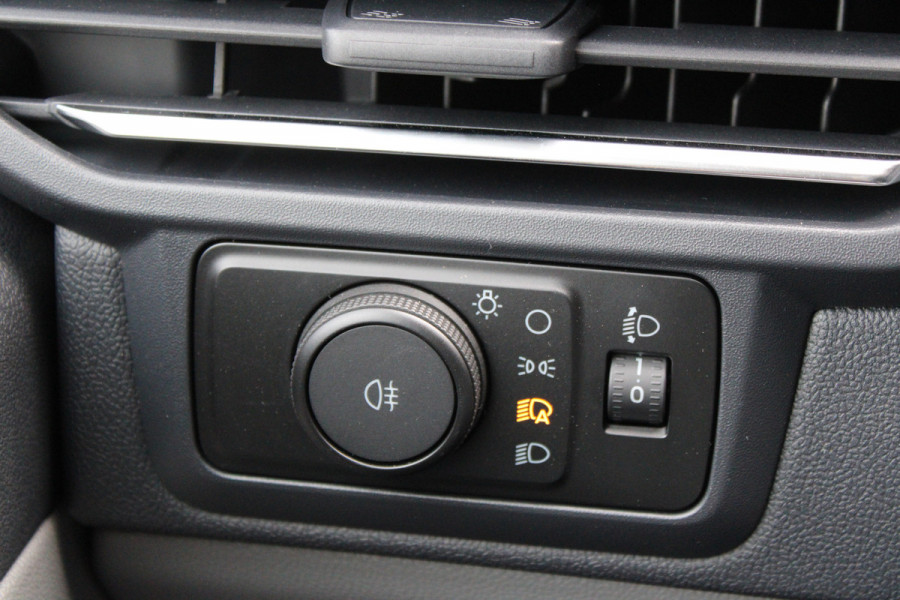 Ford Transit Custom 300 2.0 TDCI L2H1 Limited 136 pk - Side Bars - Voor & Achter Splitter - Spoiler - Trekhaak - Camera - Carplay