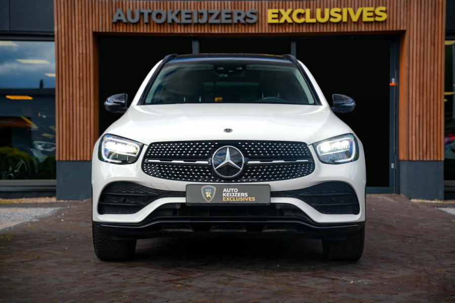 Mercedes-Benz GLC 300e 4MATIC AMG Panoramadak Leer Cruise Clima Stoelverw. DAB+ 19''LM