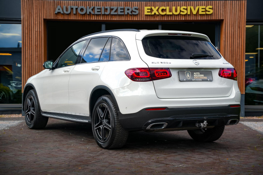 Mercedes-Benz GLC 300e 4MATIC AMG Panoramadak Leer Cruise Clima Stoelverw. DAB+ 19''LM