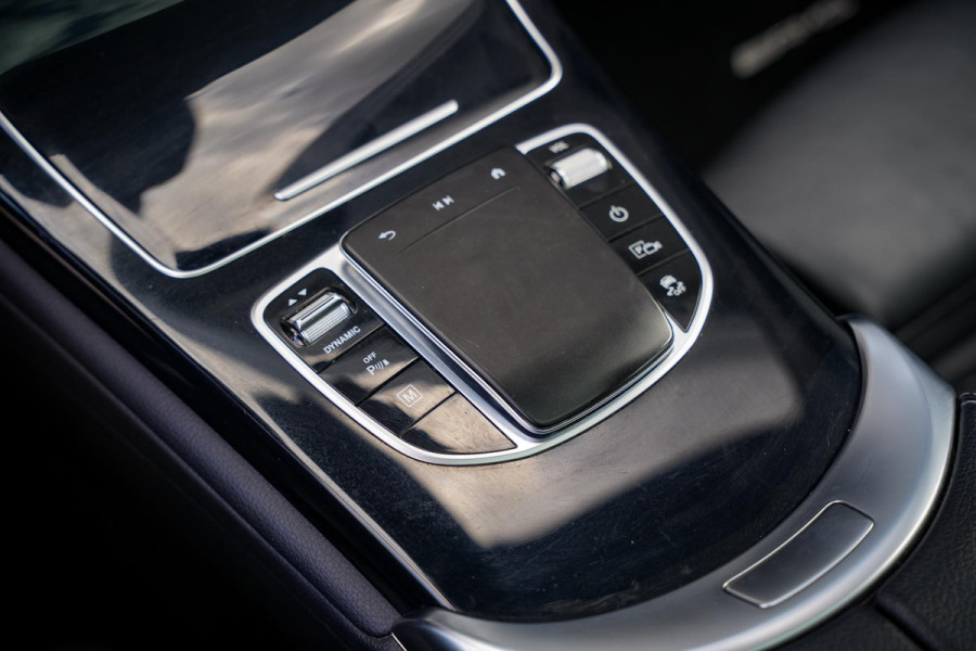 Mercedes-Benz GLC 300e 4MATIC AMG Panoramadak Leer Cruise Clima Stoelverw. DAB+ 19''LM