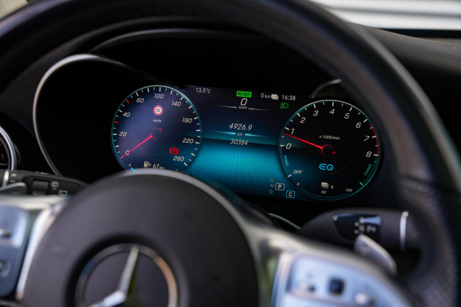 Mercedes-Benz GLC 300e 4MATIC AMG Panoramadak Leer Cruise Clima Stoelverw. DAB+ 19''LM