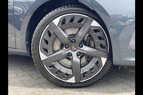 CUPRA Leon 1.4 e-Hybrid VZ Performance | Pano | ACC | Camera | CarPlay | Keyless | LED | 19 inch