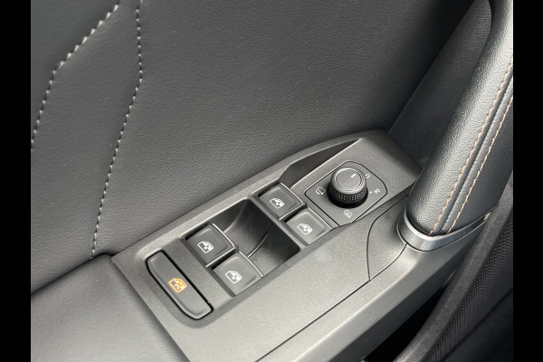 CUPRA Leon 1.4 e-Hybrid VZ Performance | Pano | ACC | Camera | CarPlay | Keyless | LED | 19 inch