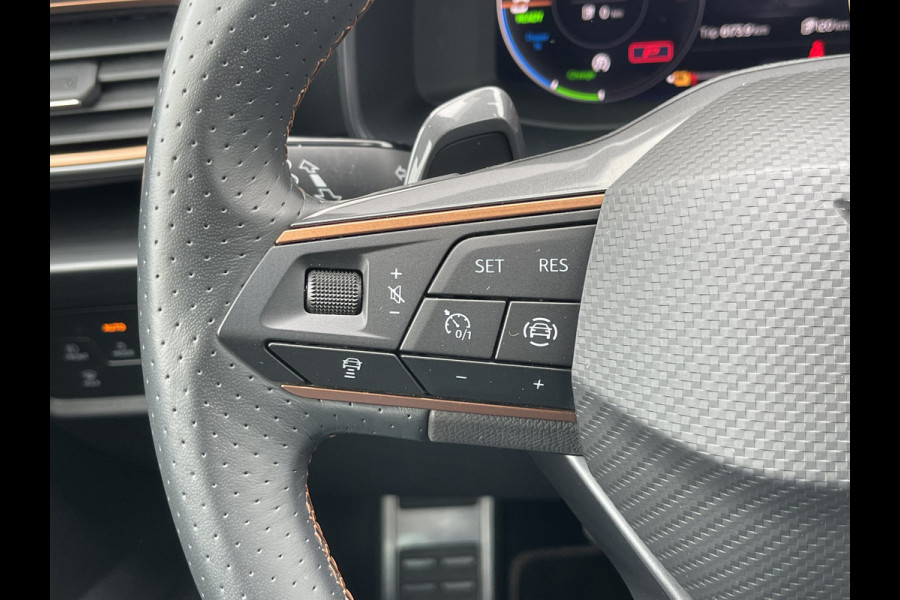 CUPRA Leon 1.4 e-Hybrid VZ Performance | Pano | ACC | Camera | CarPlay | Keyless | LED | 19 inch