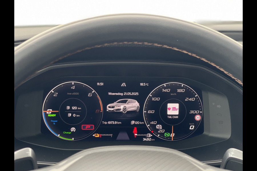 CUPRA Leon 1.4 e-Hybrid VZ Performance | Pano | ACC | Camera | CarPlay | Keyless | LED | 19 inch