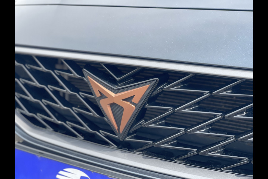 CUPRA Leon 1.4 e-Hybrid VZ Performance | Pano | ACC | Camera | CarPlay | Keyless | LED | 19 inch