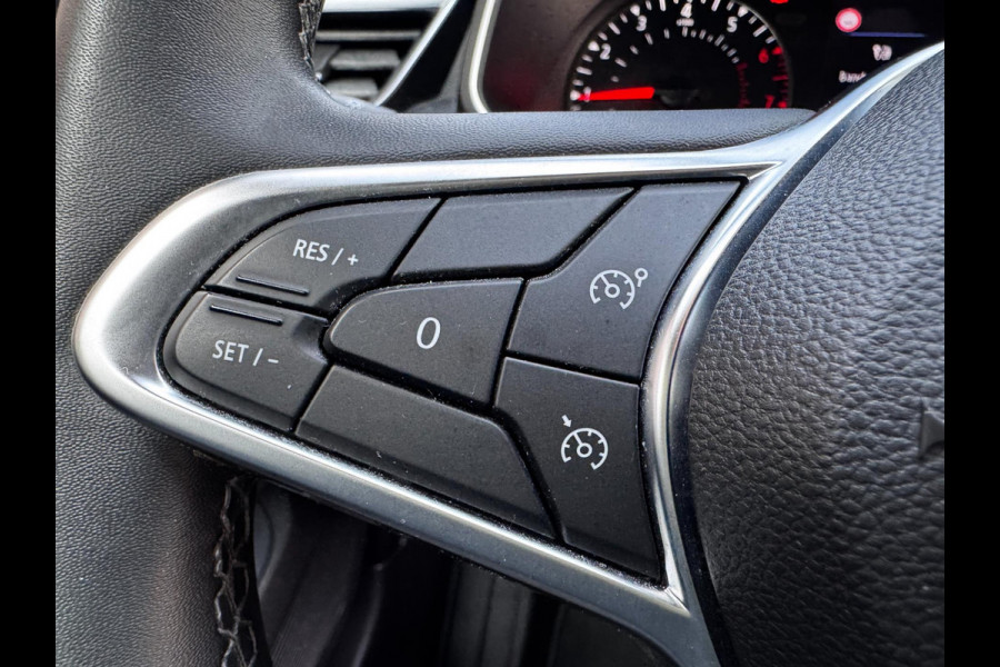 Renault Clio 1.0 TCe / 100 PK / Navigatie by App / Cruise Control / Airco / NED-Clio / 1e Eigenaar