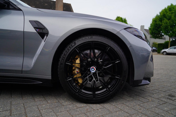BMW 4 Serie Cabrio M4 xDrive Competition | Carbon | Keramisch | M Drivers Package | Stoelkoeling | 360 cam | HuD | Harman/Kardon |