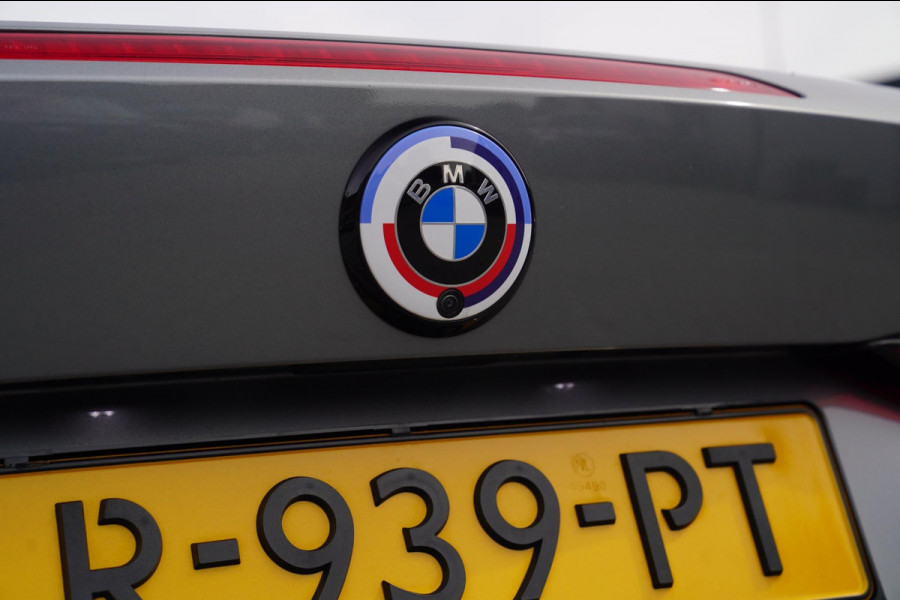 BMW 4 Serie Cabrio M4 xDrive Competition | Carbon | Keramisch | M Drivers Package | Stoelkoeling | 360 cam | HuD | Harman/Kardon |