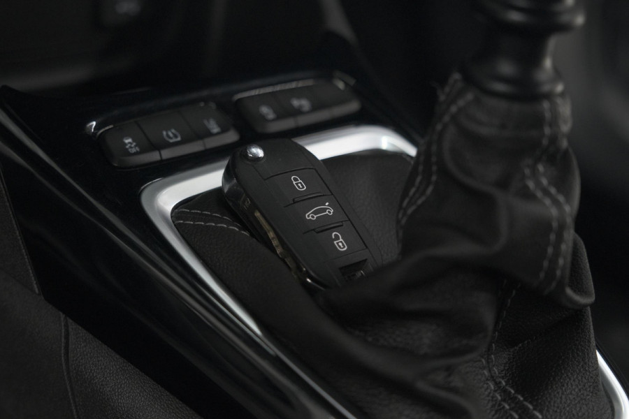 Opel Crossland Turbo 110 Elegance | Camera | Navigatie | Parkeersensoren | Apple Carplay