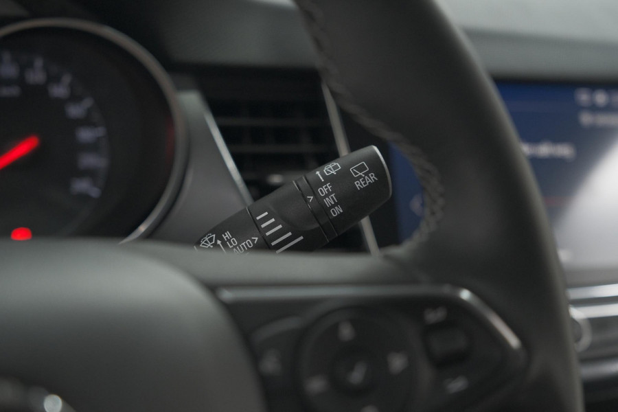 Opel Crossland Turbo 110 Elegance | Camera | Navigatie | Parkeersensoren | Apple Carplay