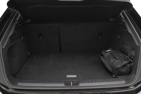 Audi A3 Sportback 30 TDI Pro Line Navigatie, Cruise Control, LM Velgen, PDC