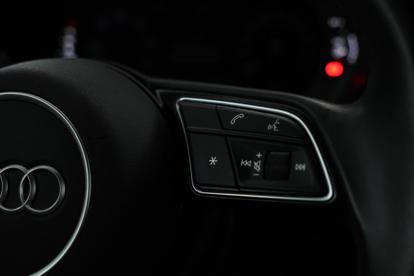 Audi A3 Sportback 30 TDI Pro Line Navigatie, Cruise Control, LM Velgen, PDC