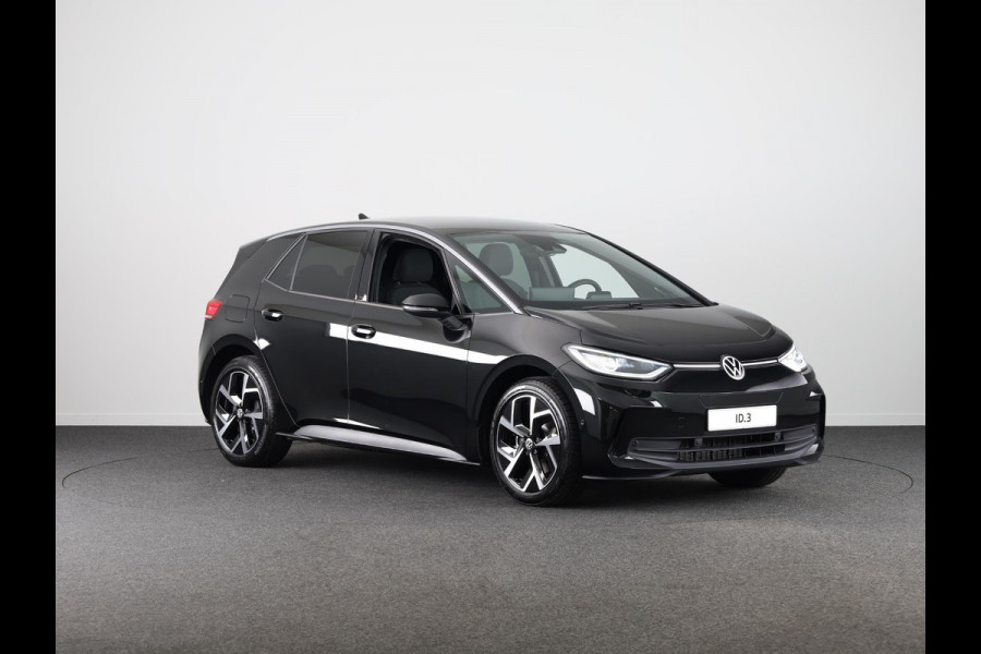 Volkswagen ID.3 Pro Business 59 kWh | Navigatie | Parkeersensoren | Achteruitrijcamera | Adaptieve cruise control | Stoelverwarming |