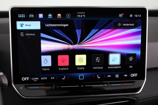 Volkswagen ID.3 Pro Business 59 kWh | Navigatie | Parkeersensoren | Achteruitrijcamera | Adaptieve cruise control | Stoelverwarming |