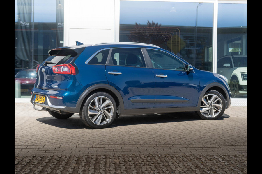 Kia Niro 1.6 GDi Hybrid Design Edition | Stoel en stuur verwarming | Trekhaak | 18 inch lichtmetalen velgen |