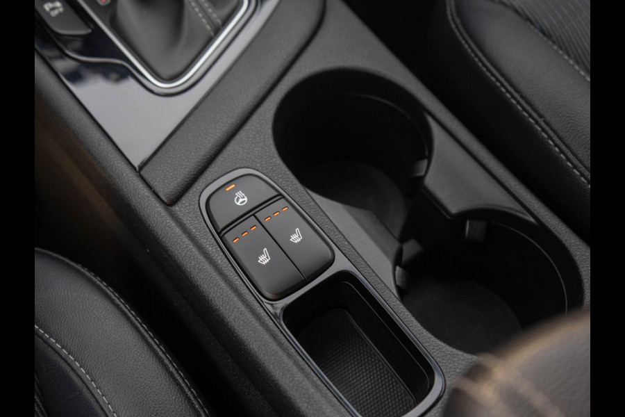 Kia Niro 1.6 GDi Hybrid Design Edition | Stoel en stuur verwarming | Trekhaak | 18 inch lichtmetalen velgen |