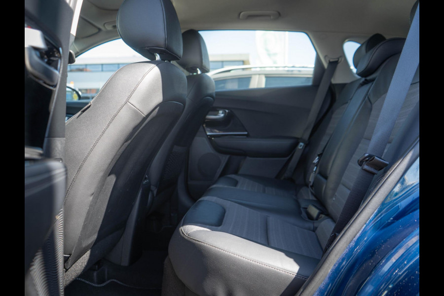 Kia Niro 1.6 GDi Hybrid Design Edition | Stoel en stuur verwarming | Trekhaak | 18 inch lichtmetalen velgen |