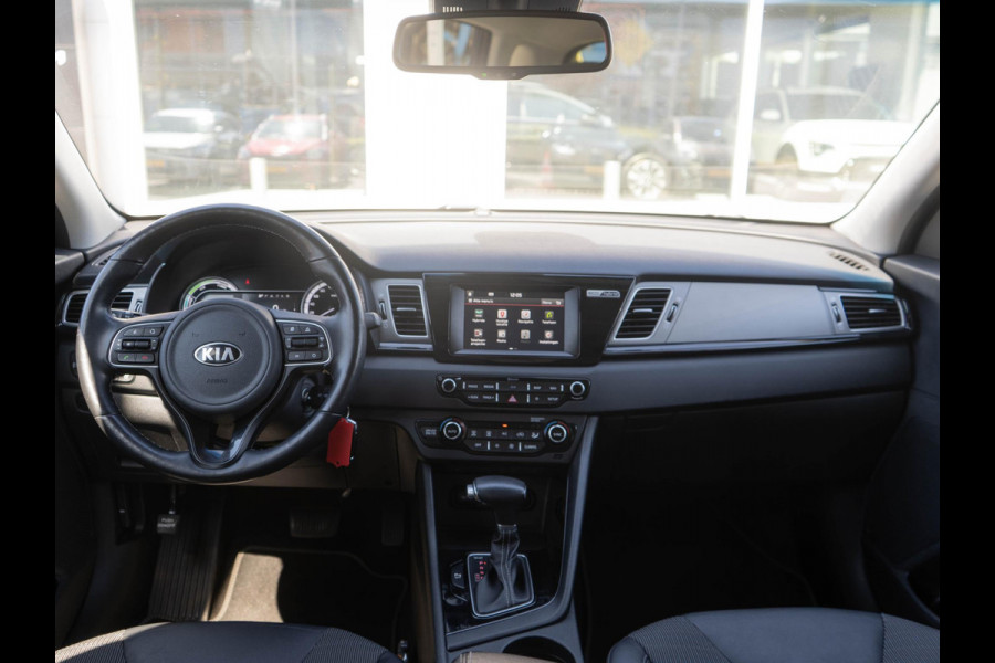 Kia Niro 1.6 GDi Hybrid Design Edition | Stoel en stuur verwarming | Trekhaak | 18 inch lichtmetalen velgen |