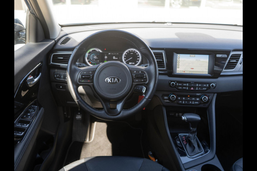 Kia Niro 1.6 GDi Hybrid Design Edition | Stoel en stuur verwarming | Trekhaak | 18 inch lichtmetalen velgen |
