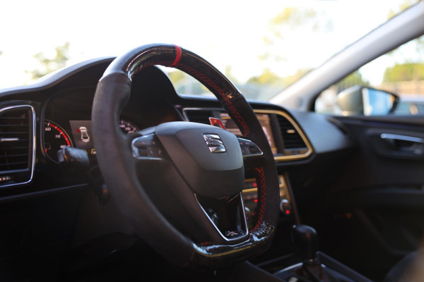 Seat Leon 1.4 EcoTSI FR Business / AUT / Open Panoramadak / Camera / Navi / Cruise Control / Led / Pdc / Allu Velgen / Nette Staat